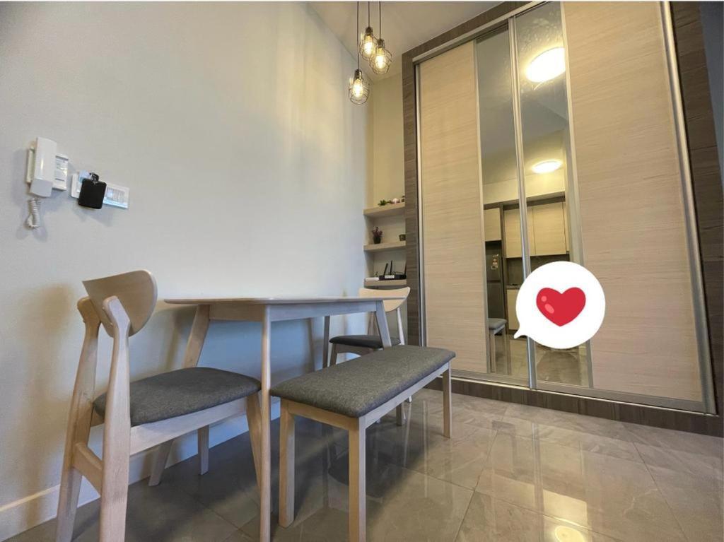 Imperio.Res - Near To Jonker & Mall - Pool View Malacca Exteriör bild
