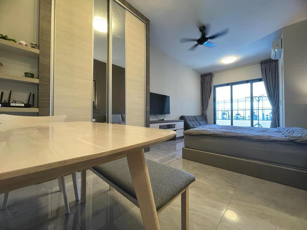 Imperio.Res - Near To Jonker & Mall - Pool View Malacca Exteriör bild